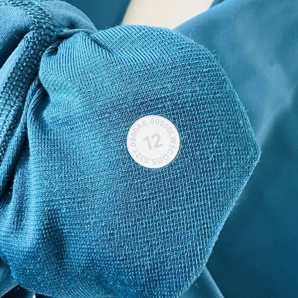 LULULEMON ATHLETICA Capri Wunder Train HR Tight 25" Leggings - US 12 - Picture 6 of 7